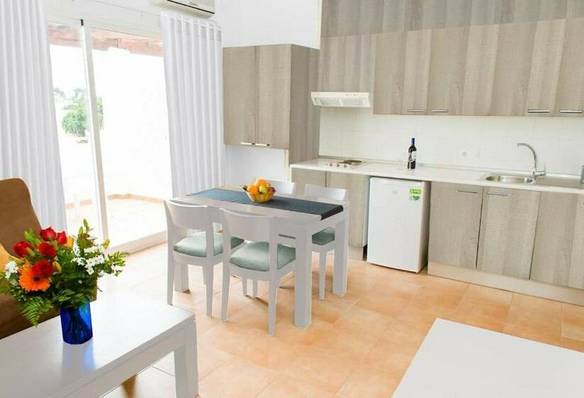 デラックス1ベッドルームアパートメント、プールビュー, Apartamentos Vista Alegre Mallorca