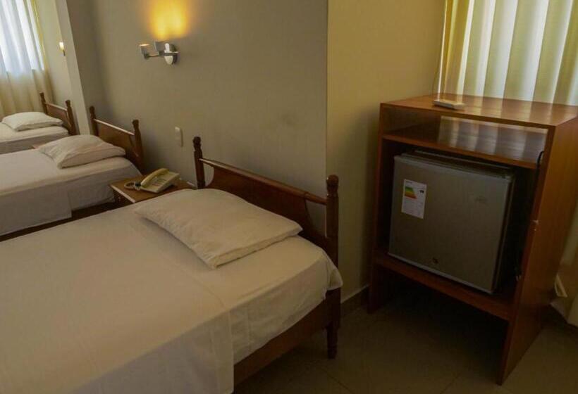 اتاق استاندارد سه نفره, Grand Hotel Mercedes