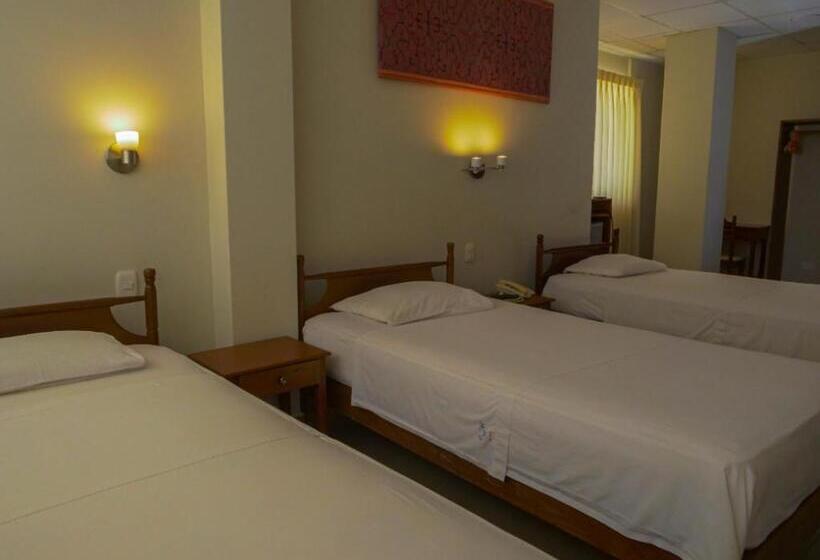 اتاق استاندارد سه نفره, Grand Hotel Mercedes