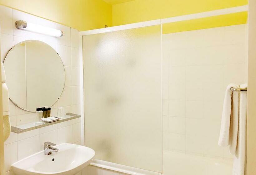 اتاق استاندارد سه نفره, Bellevue Montmartre