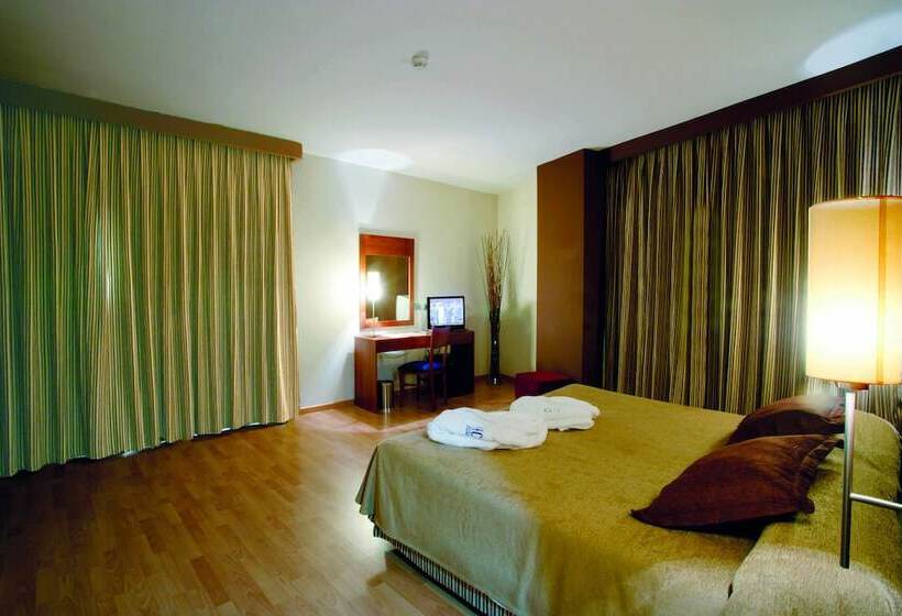 Standard Room, Bs Capitulaciones