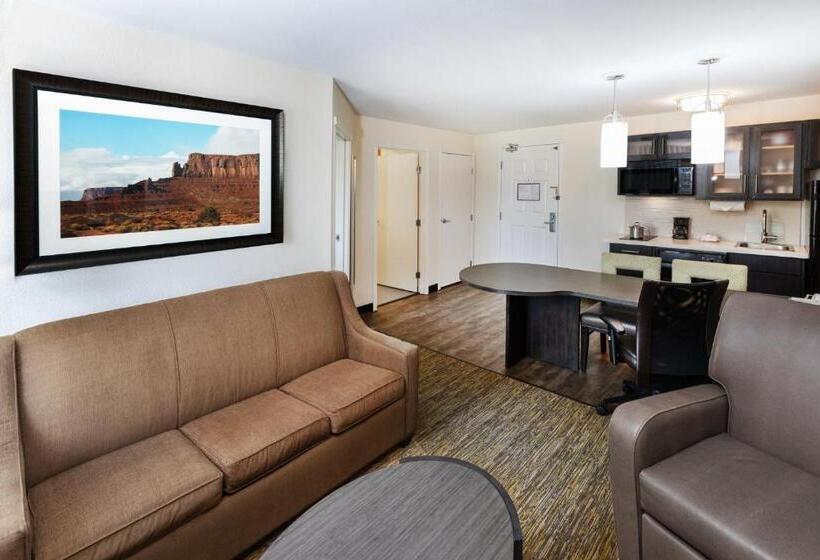 سوییت, Candlewood Suites Tyler, An Ihg