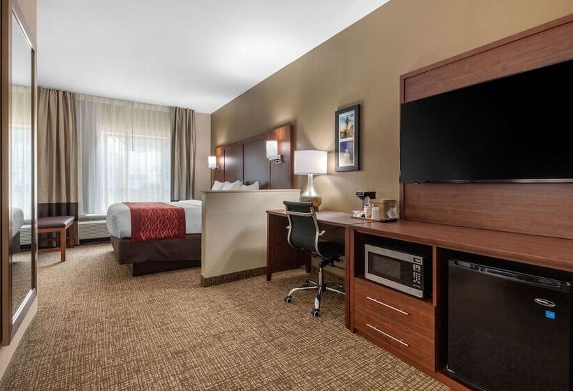 Suite, Comfort Inn & Suites Montgomery East Carmichael Rd