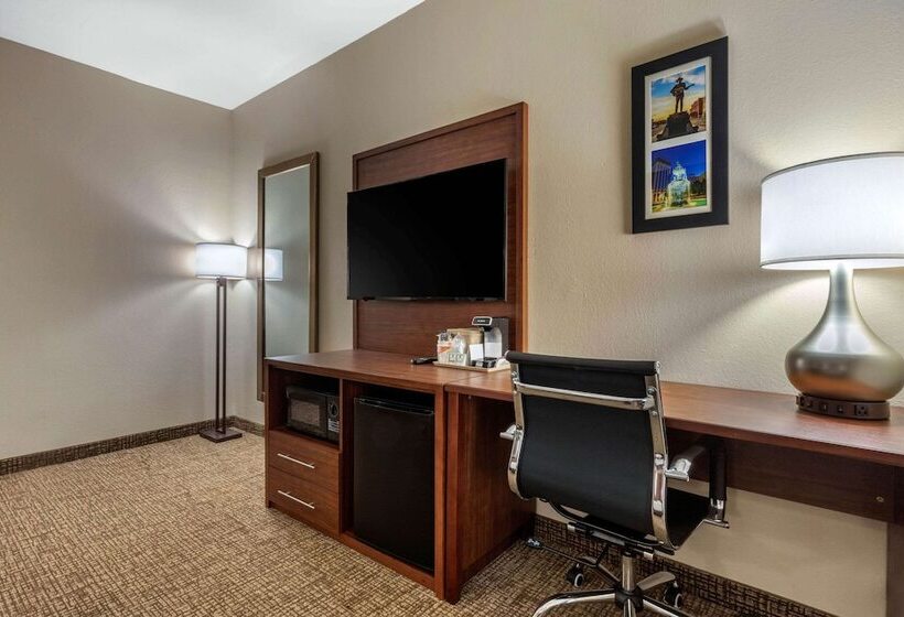 Suite Adapted for people with reduced mobility, Comfort Inn & Suites Montgomery East Carmichael Rd