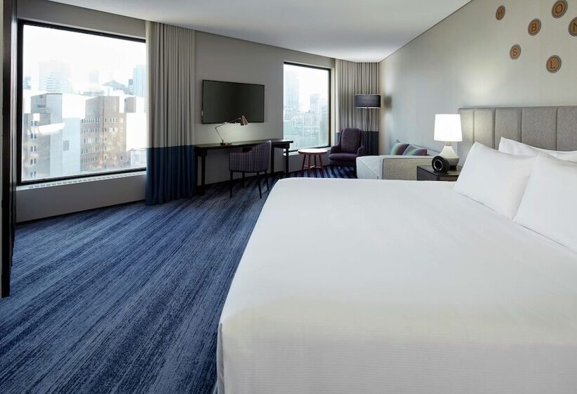 Executive Room, Doubletree By Hilton Montreal