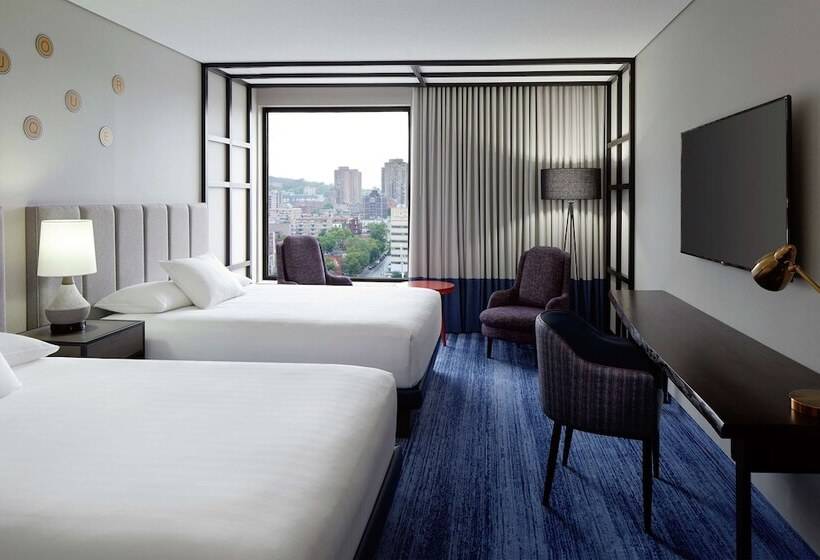 اتاق استاندارد با 2 تخت دوبل, Doubletree By Hilton Montreal