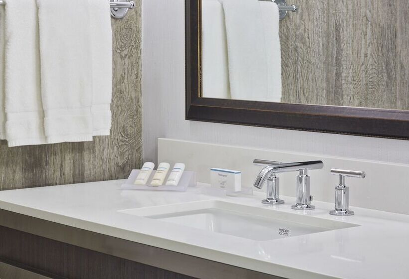 سوییت جونیور, Hilton Garden Inn Scottsdale Old Town