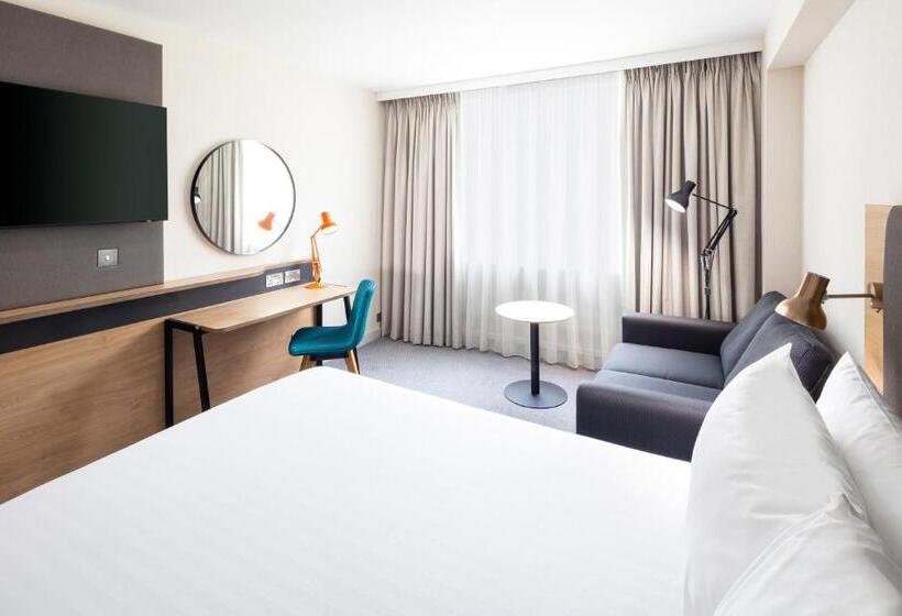 اتاق استاندارد برای معلولان, Holiday Inn Coventry M6, J2, An Ihg