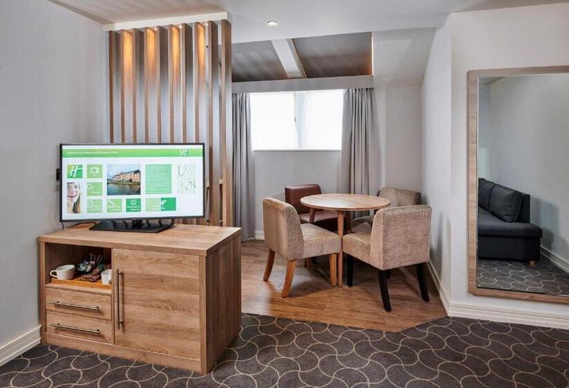 سوئیت با تخت بزرگ, Holiday Inn Ellesmere Port/cheshire Oaks, An Ihg
