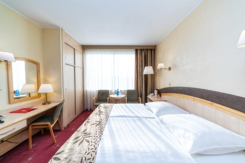 اتاق استاندارد با چشم‌انداز رودخانه, Hp Park Plaza