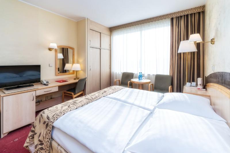 اتاق استاندارد با چشم‌انداز رودخانه, Hp Park Plaza