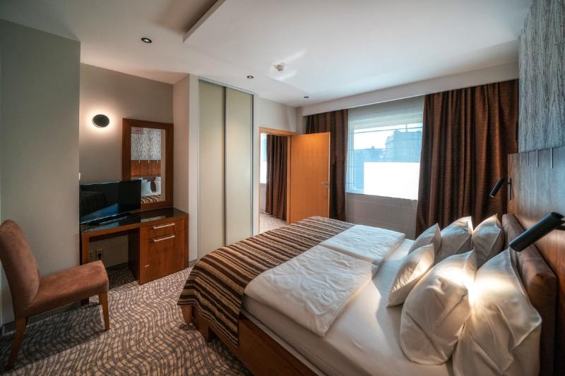 آپارتمان 1 خوابه, Hp Park Plaza