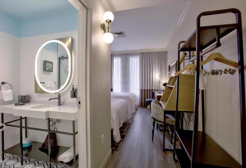 חדר סטנדרט שתי מיטות זוגיות, Indigo New Orleans French Quarter By Ihg