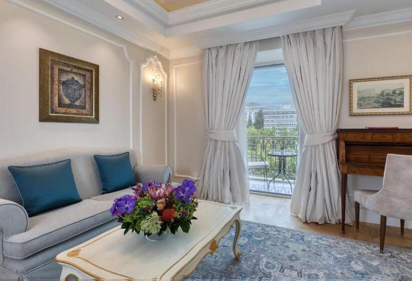 غرفة ديلوكس سرير كينج مطلة على المدينة, King George, A Luxury Collection , Athens