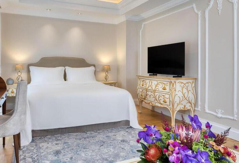 اتاق دلوکس با تخت کینگ و چشم‌انداز شهر, King George, A Luxury Collection Hotel, Athens