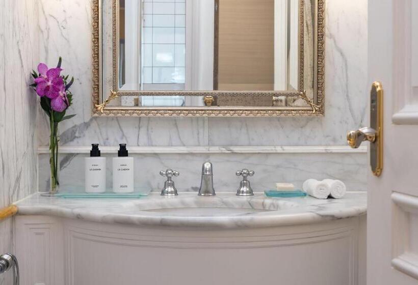 Deluxe Suite King Bed, King George, A Luxury Collection Hotel, Athens