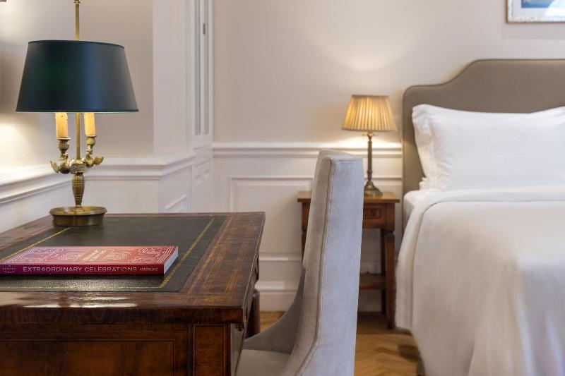 Quarto Clássica Cama King, King George, A Luxury Collection , Athens