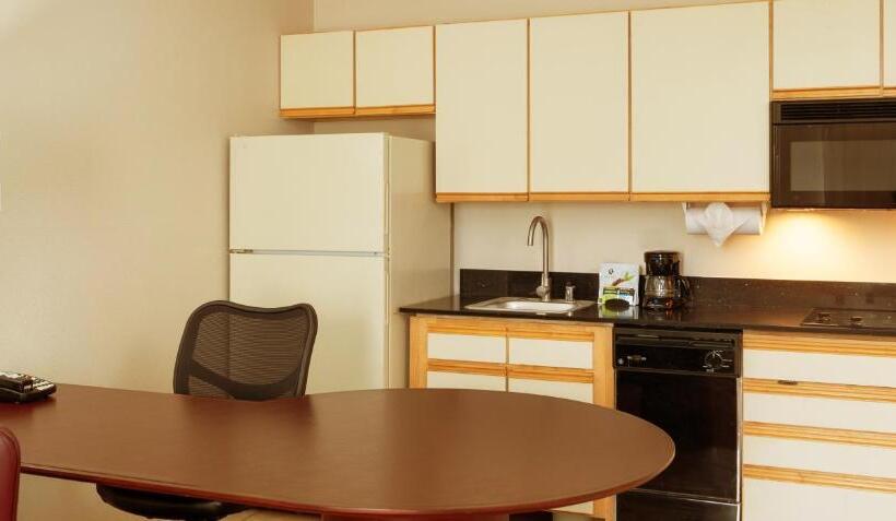 سوئیت برای معلولان, Larkspur Landing Extended Stay Suites Milpitas