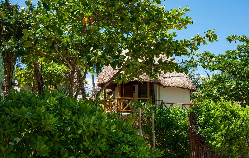 اتاق استاندارد با چشم‌انداز باغ, Mahekal Beach Front Resort & Spa