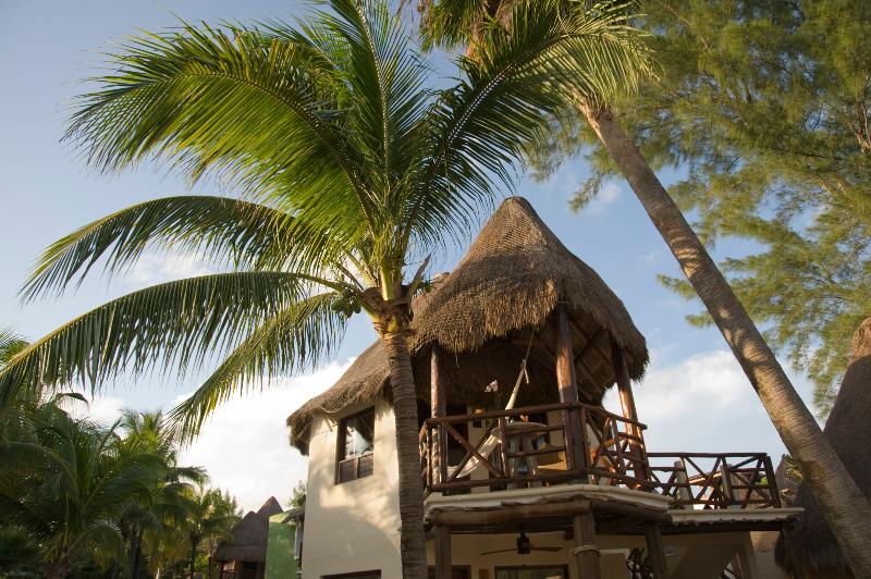 اتاق استاندارد با چشم‌انداز باغ, Mahekal Beach Front Resort & Spa