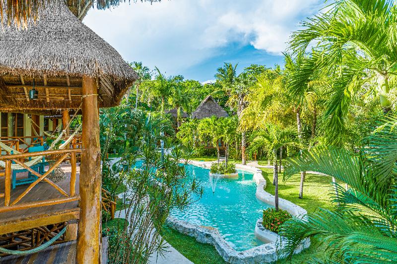 اتاق استاندارد با چشم‌انداز باغ, Mahekal Beach Front Resort & Spa