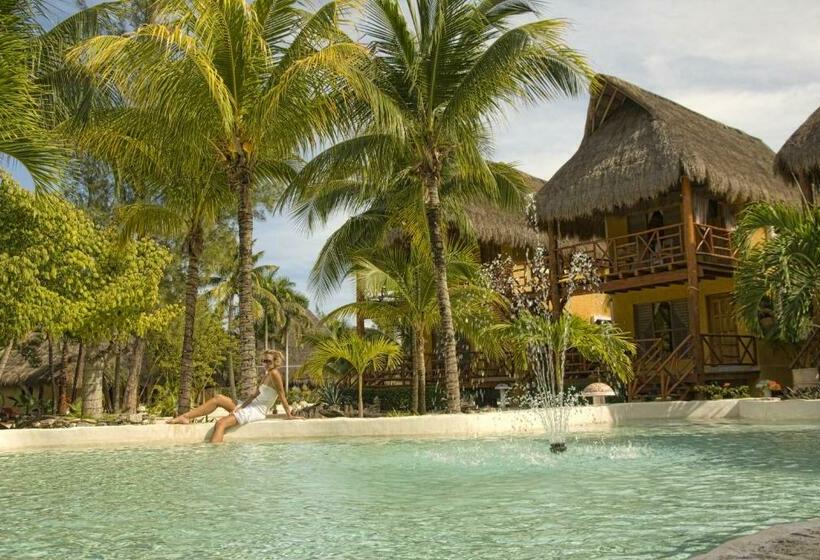 اتاق استاندارد با چشم‌انداز باغ, Mahekal Beach Front Resort & Spa