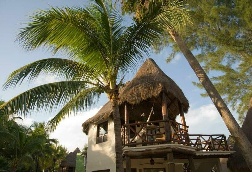اتاق استاندارد با چشم‌انداز باغ, Mahekal Beach Front Resort & Spa