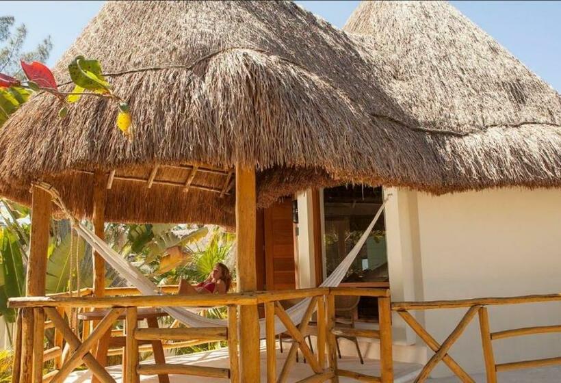 اتاق استاندارد با چشم‌انداز دریا, Mahekal Beach Front Resort & Spa