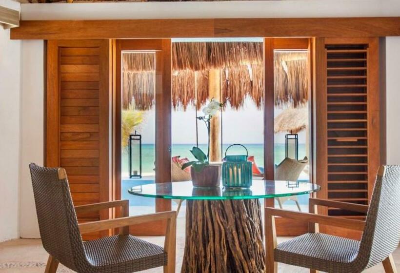 اتاق لوکس با چشم‌انداز دریا, Mahekal Beach Front Resort & Spa