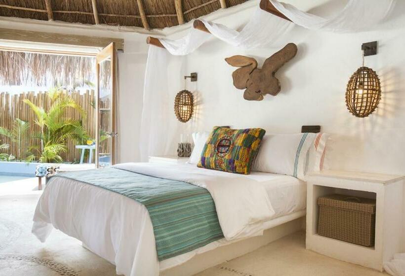 اتاق لوکس با چشم‌انداز دریا, Mahekal Beach Front Resort & Spa