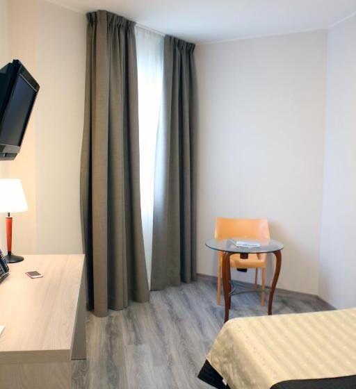 اتاق استاندارد یک نفره, Mediterranea Hotel & Convention Center