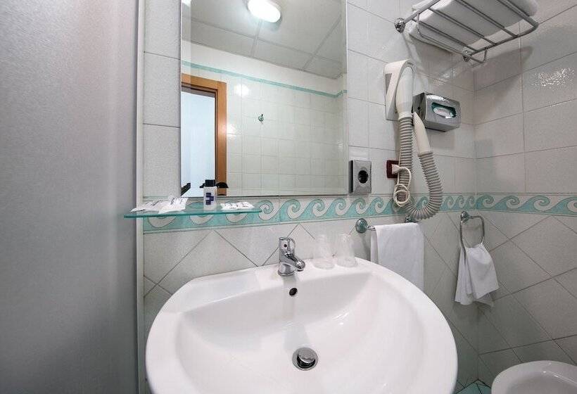 اتاق استاندارد, Mediterranea Hotel & Convention Center