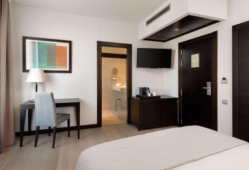 Superior Room, Nh Cartagena