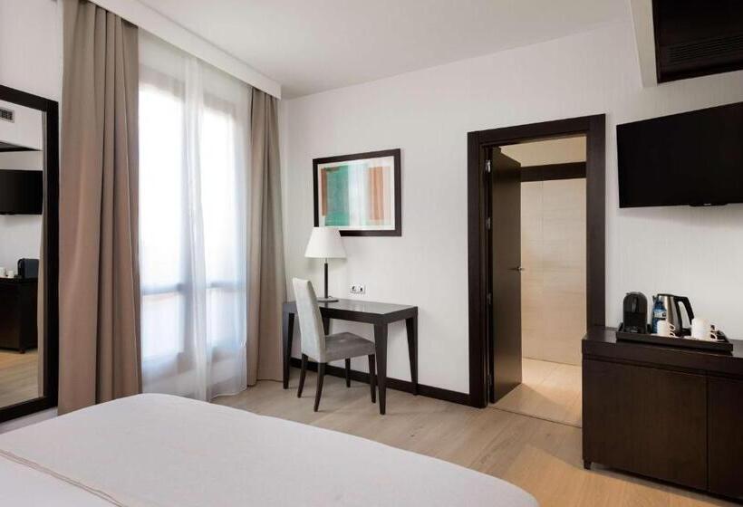 חדר סופריור, Cartagena puerto