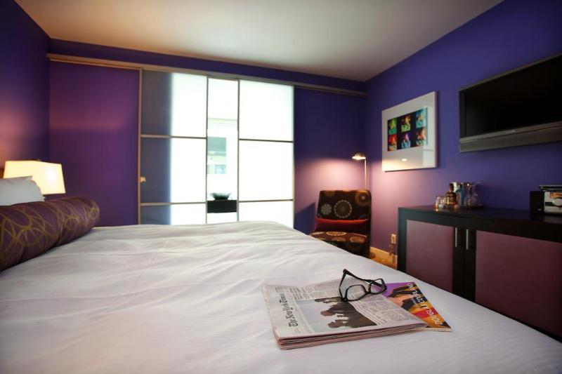 اتاق سوپریور با تخت بزرگ, Opus Vancouver
