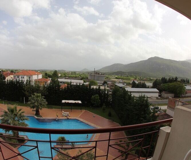 Standard Room Pool View, Orfeas