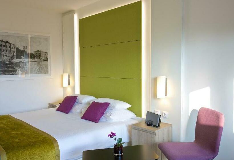 Standard Room, Park Plaza Histria Pula