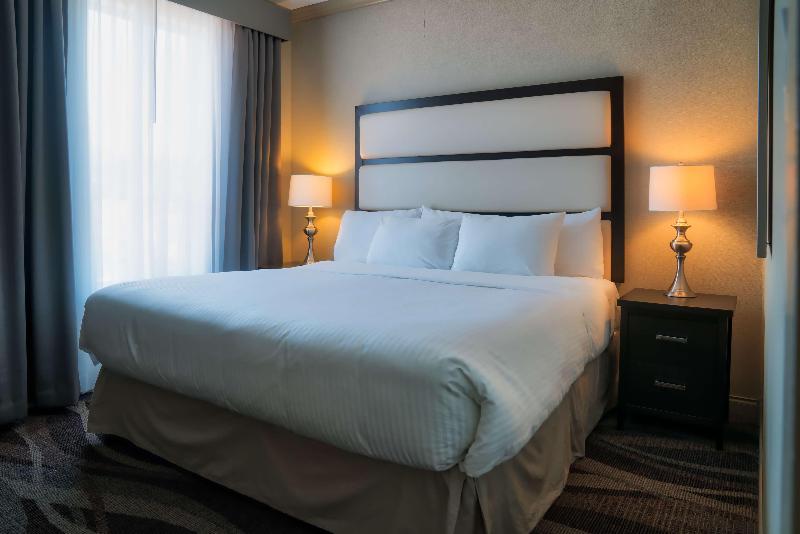 سوئیت با تخت بزرگ, Prestige Harbourfront Resort, Worldhotels Luxury
