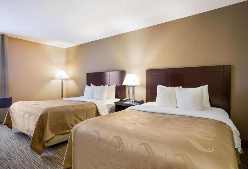 اتاق استاندارد, Quality Inn I70 Near Kansas Speedway