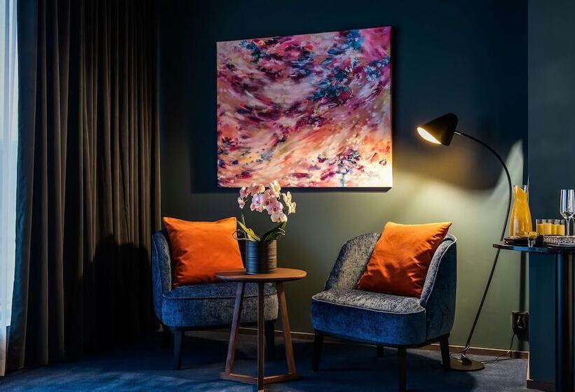 اتاق اجرایی با چشم‌انداز دریا, Radisson Blu Hotel, Oulu