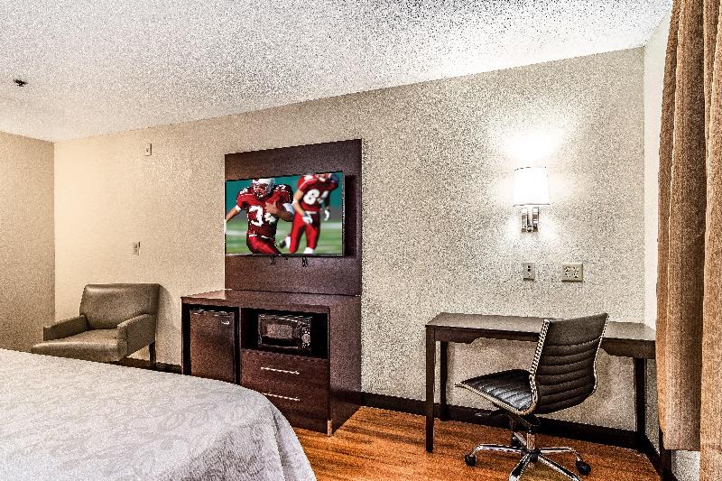 اتاق سوپریور با تخت بزرگ, Red Roof Plus+ & Suites Atlanta Airport South