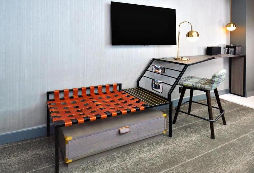 اتاق استاندارد با تخت بزرگ, Renaissance Reno Downtown Hotel & Spa