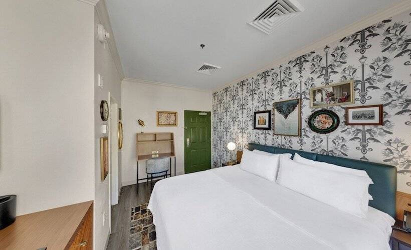 חדר סטנדרט מותאם לאדם עם מוגבלויות, Indigo New Orleans French Quarter By Ihg