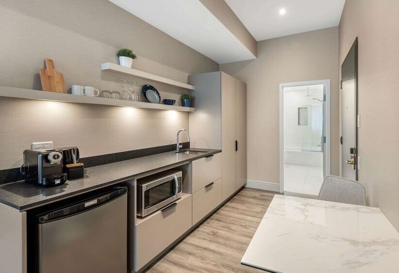 اتاق سوپریور, Royal William, Ascend Hotel Collection
