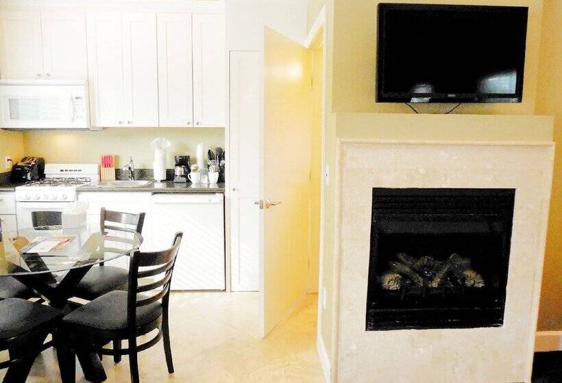 اتاق لوکس, Sea Breeze Inn  Pacific Grove