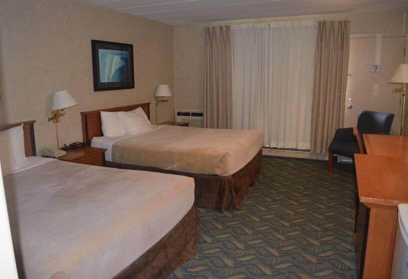 غرفه قياسيه سريرين مزدوجين, Travelodge By Wyndham Niagara Falls At The Falls