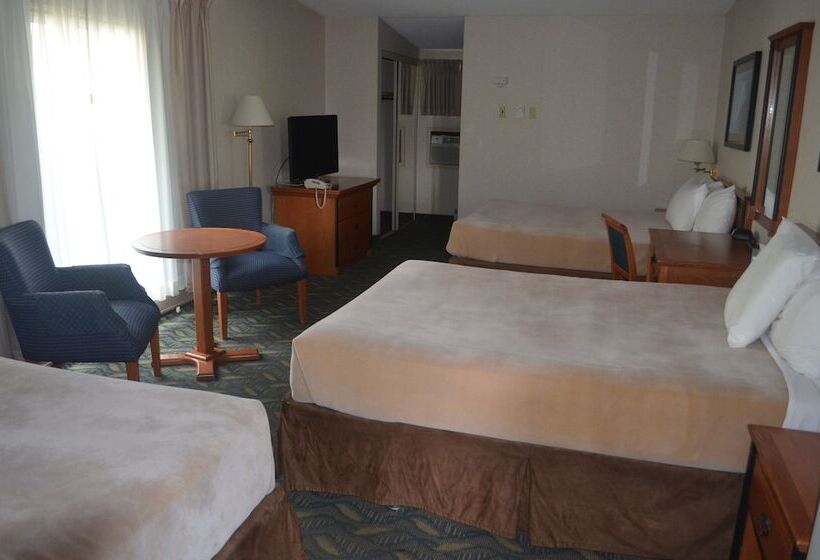 Chambre Standard, Travelodge By Wyndham Niagara Falls At The Falls