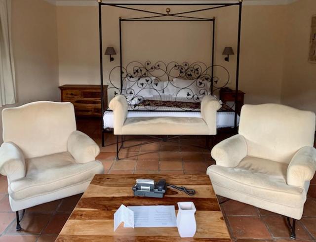 سوییت, La Figuerola Hotel & Restaurant