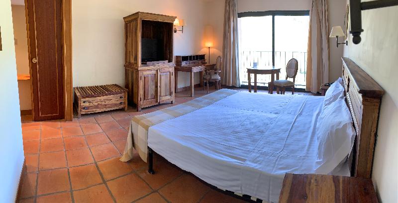 اتاق استاندارد, La Figuerola Hotel & Restaurant