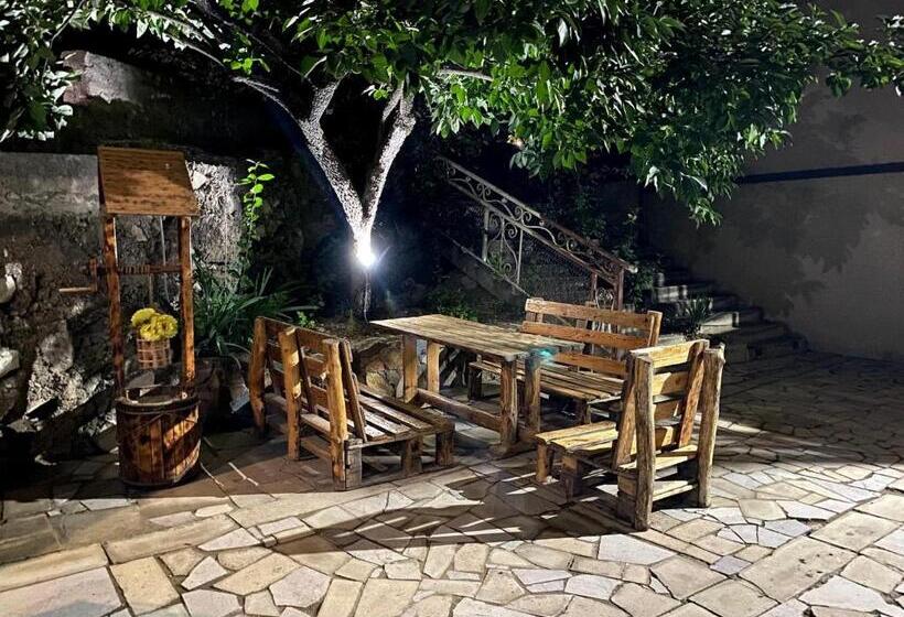 침실 1개 아파트, Elegaya Guest House